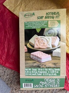 Botanical Soap Making Kit – Pink